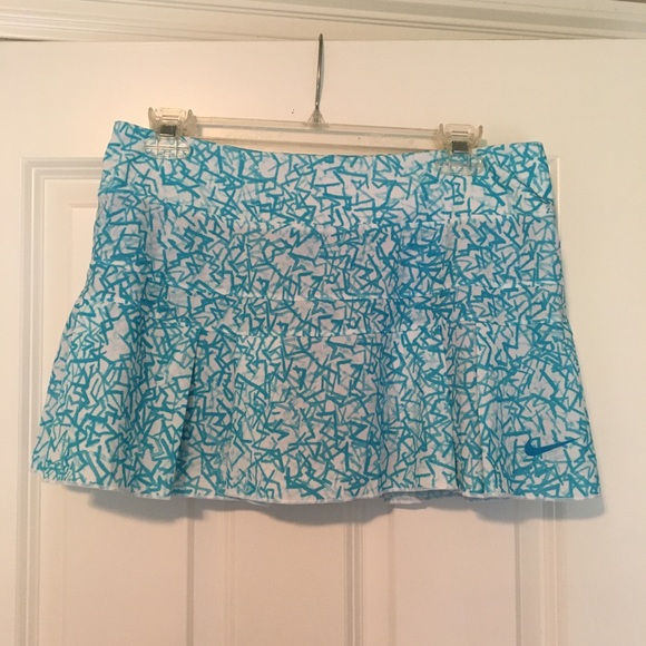 Nike Dresses & Skirts - Nike Tennis Skort - Size Medium